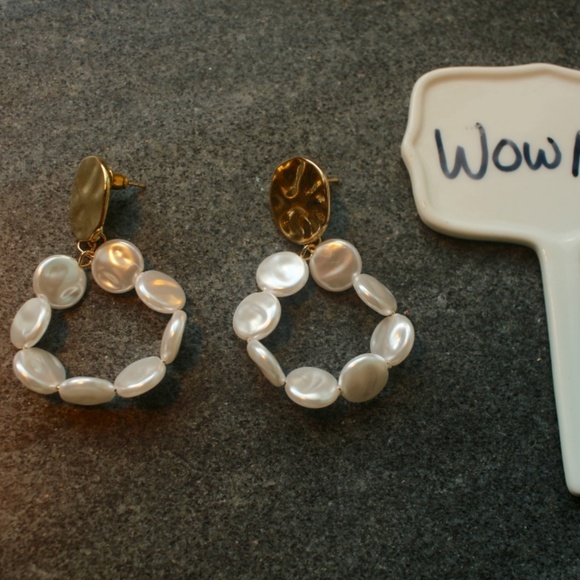 Pearl Circle Dainty round simple chic Gold earring - Picture 6 of 7